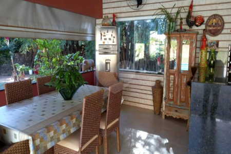 Casa à venda com 3 quartos, sendo 1 suíte,  em Bosque, Vinhedo, SP