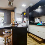 Apartamento à venda com 2 quartos, sendo 1 suíte,  em Jardim das Acácias, São Paulo, SP