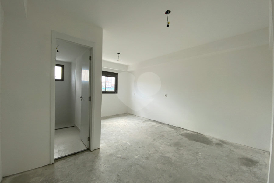 Apartamento à venda com 3 suítes em Santana, São Paulo, SP