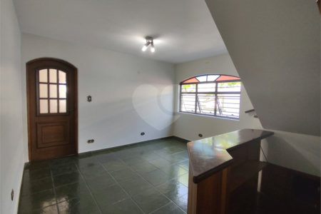 Sobrado à venda com 3 quartos, sendo 1 suíte, em Campo Grande, São Paulo, SP