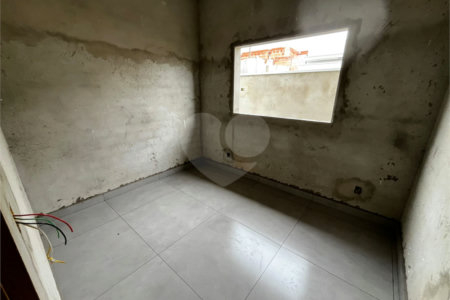 Casa à venda com 3 quartos, sendo 1 suíte, no condomínio Residencial Tivolli, Itapetininga - SP