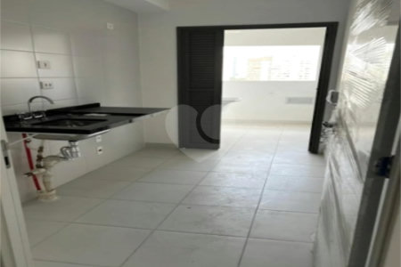 Apartamento à venda com 3 quartos, sendo 1 suíte,  em Vila Independência, São Paulo, SP
