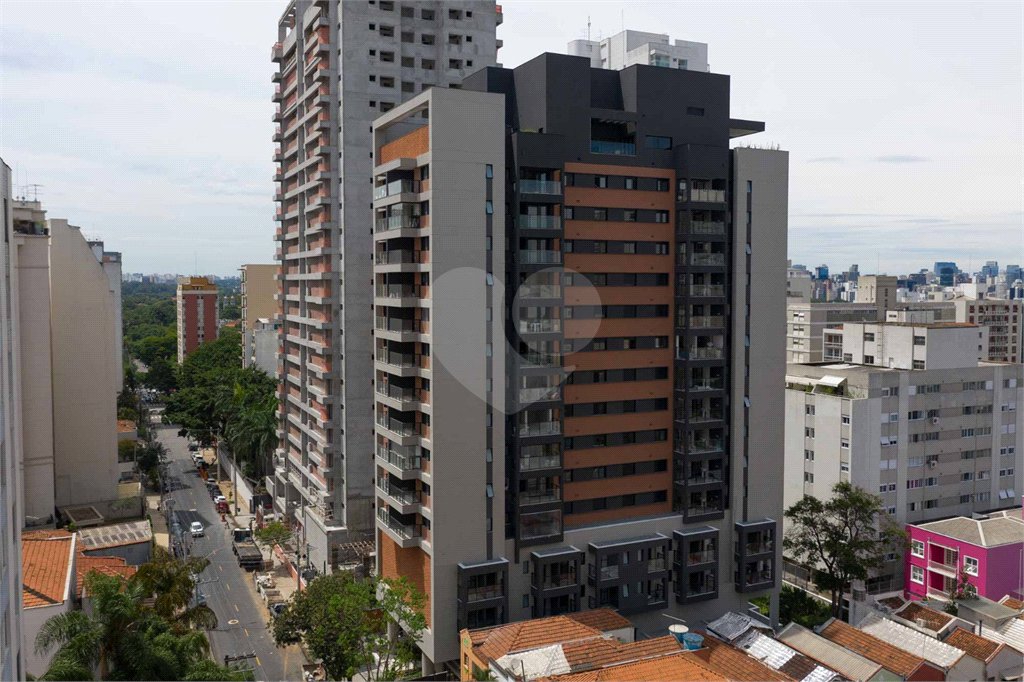 Apartamento à venda ou para alugar com 1 suíte em Pinheiros, São Paulo, SP