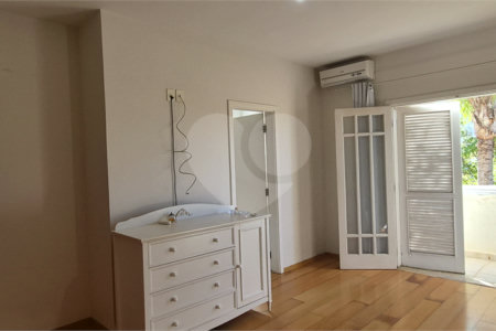 Casa à venda ou para alugar com 3 suítes no condomínio Jardim Theodora, Itu - SP
