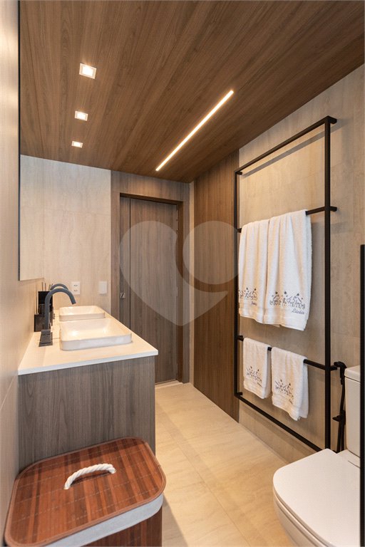 Apartamento à venda com 3 suítes em Jardim Morumbi, São Paulo, SP
