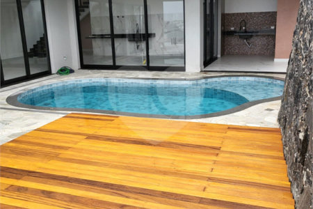Casa à venda com 3 suítes no condomínio Hills, Arujá - SP