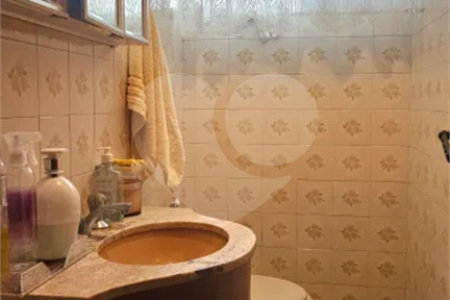 Casa de Vila à venda com 4 quartos, sendo 2 suítes, em Sumarezinho, São Paulo, SP