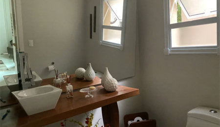 Casa à venda com 4 suítes no condomínio Granja Morumbi, São Paulo - SP