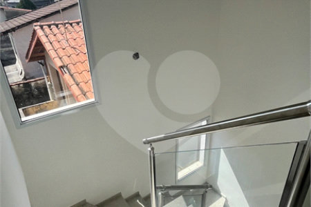 Sobrado à venda ou para alugar com 3 suítes em Vila Thais, Atibaia, SP