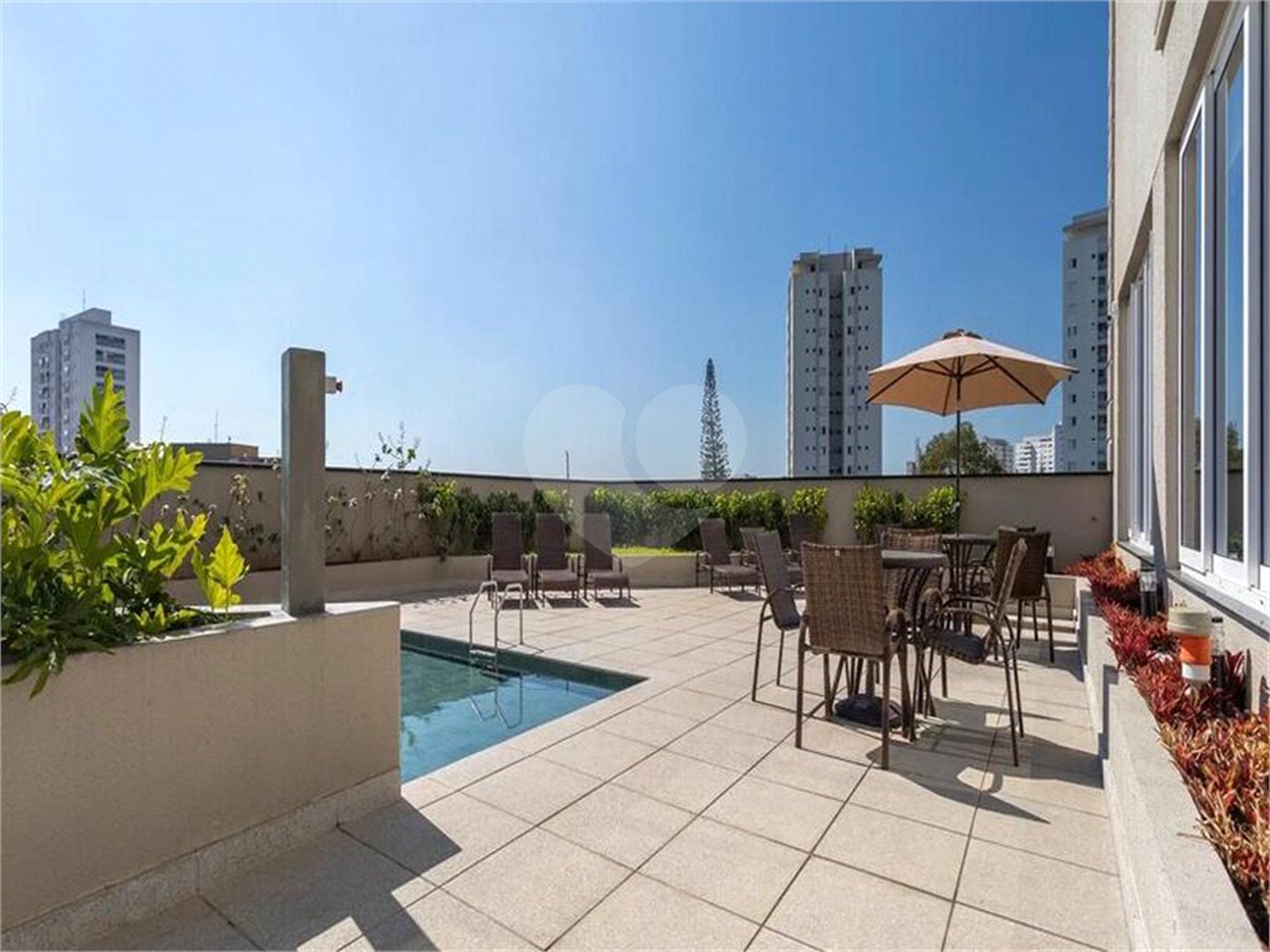 Apartamento à venda com 4 quartos, sendo 3 suítes,  no Centro, Diadema, SP
