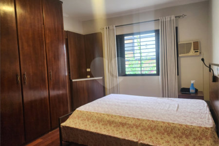Sobrado à venda com 3 quartos, sendo 1 suíte, em Vila Paulicéia, São Paulo, SP