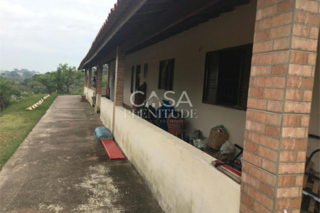 Chácara à venda com 2 quartos, sendo 1 suíte,  em Fazenda Genebra, Sorocaba, SP