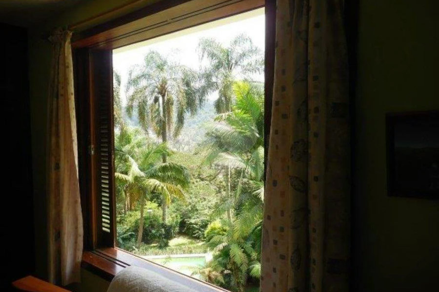 Casa à venda com 6 quartos, sendo 1 suíte, em Tremembé, São Paulo, SP