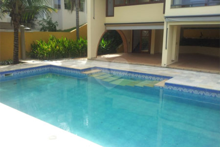 Casa à venda com 3 quartos, sendo 1 suíte, no condomínio Vinhas da Vista Alegre - Lado Café, Vinhedo - SP