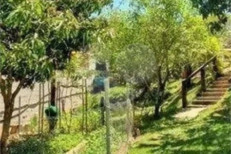 Chácara à venda com 3 quartos, sendo 2 suítes, em Santa Cândida, Vinhedo, SP