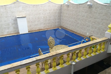 Sobrado à venda com 3 quartos, sendo 1 suíte, em Vila Galvão, Guarulhos, SP