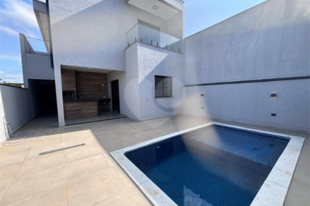 Casa à venda com 3 suítes no condomínio Helena Maria, Sorocaba - SP