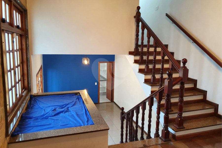 Sobrado à venda com 4 quartos, sendo 2 suítes, em Tremembé, São Paulo, SP