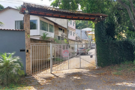 Casa à venda com 3 quartos, sendo 1 suíte, em Campo Grande, Rio de Janeiro, RJ