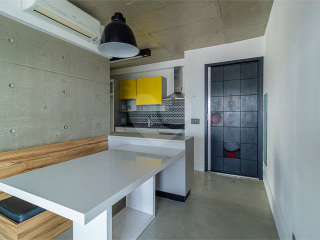 Apartamento à venda ou para alugar com 2 quartos, sendo 1 suíte,  em Alto da Boa Vista, São Paulo, SP