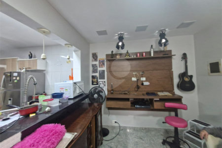 Casa Térrea à venda com 6 quartos em Vila Gustavo, São Paulo, SP
