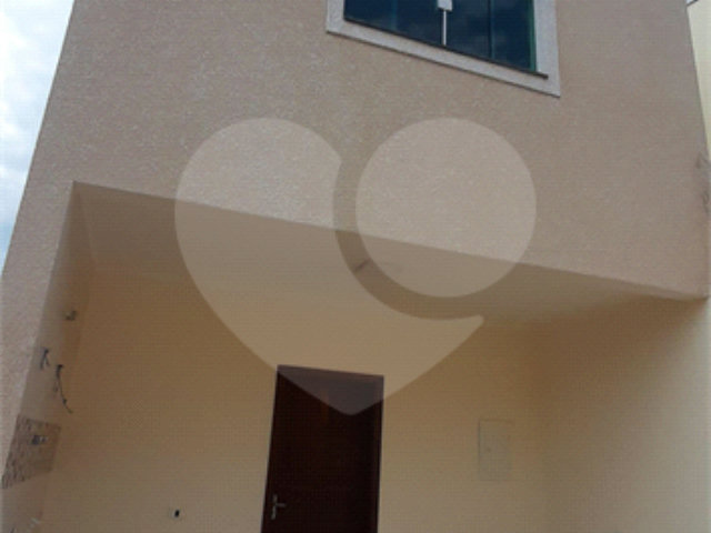 Sobrado à venda com 3 quartos, sendo 1 suíte,  em Laranjeiras, Caieiras, SP