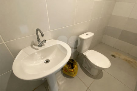 Casa à venda com 3 quartos, sendo 1 suíte, em Vila Barcelona, Sorocaba, SP