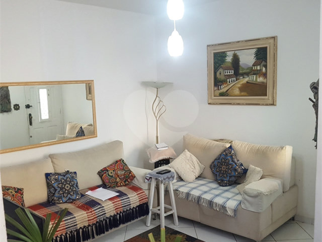 Casa de Vila à venda com 4 quartos, sendo 1 suíte,  em Santana, São Paulo, SP