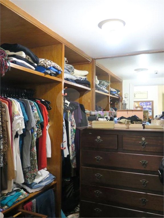 Apartamento à venda com 3 quartos, sendo 1 suíte,  em Vila Andrade, São Paulo, SP
