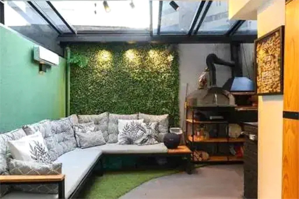 Casa à venda com 2 quartos, sendo 1 suíte, no condomínio Cube Real Parque, São Paulo - SP