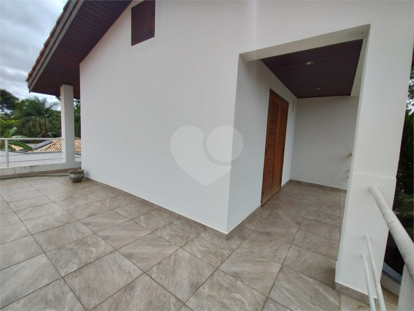 Casa à venda com 6 quartos, sendo 5 suítes, no condomínio Ibiti do Paço, Sorocaba - SP