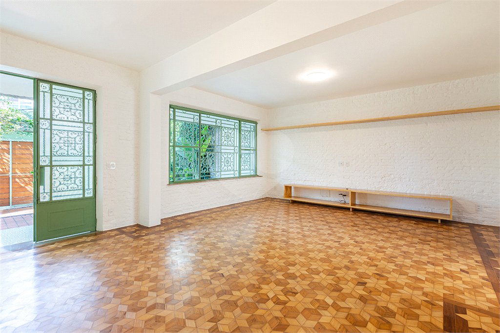 Casa de Vila à venda com 4 quartos, sendo 2 suítes, em Perdizes, São Paulo, SP