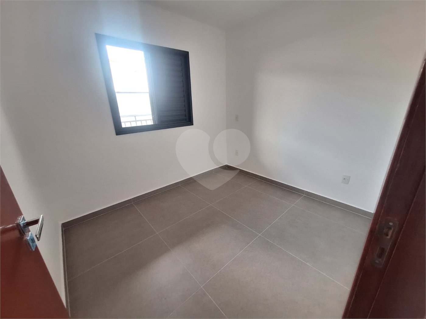 Casa à venda com 2 quartos no condomínio Ângelo Calandrino, São Paulo - SP