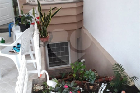 Casa à venda com 3 quartos, sendo 1 suíte, em Vila Suissa, Mogi das Cruzes, SP