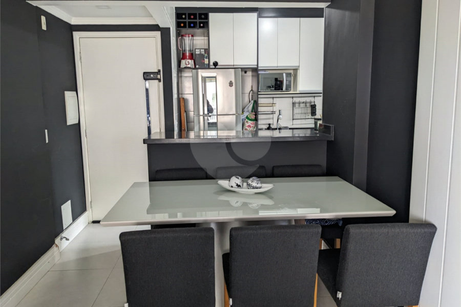 Apartamento à venda com 2 quartos, sendo 1 suíte,  em Jardim Rosa de Franca, Guarulhos, SP