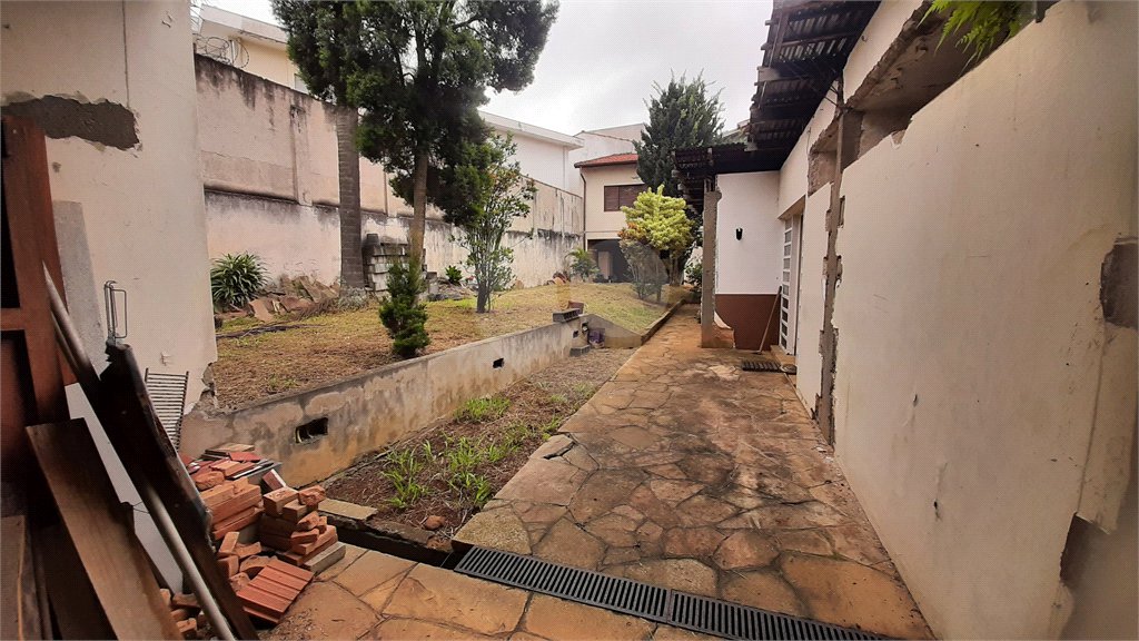 Casa Térrea à venda com 3 quartos, sendo 1 suíte, em Jardim Prudência, São Paulo, SP