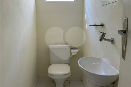 Sobrado à venda com 3 quartos em Cidade Monções, São Paulo, SP