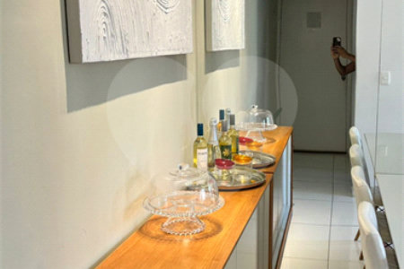 Apartamento à venda com 2 quartos no Centro, Itapevi, SP