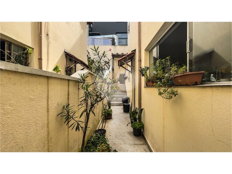 Prédio à venda com 5 quartos em Santa Teresinha, São Paulo, SP