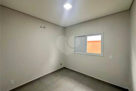 Casa à venda com 3 quartos, sendo 1 suíte, no condomínio Residencial Villa Verona, Sorocaba - SP