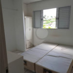 Casa à venda com 3 quartos, sendo 1 suíte, no condomínio Village St. Louis, São Paulo - SP