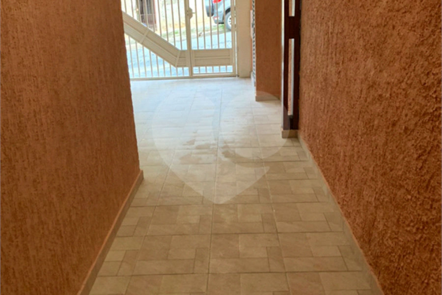 Sobrado à venda com 3 quartos, sendo 1 suíte, em Tremembé, São Paulo, SP