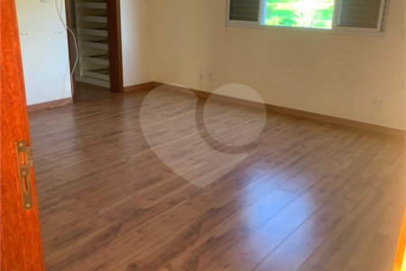 Casa à venda ou para alugar com 4 quartos, sendo 2 suítes, no condomínio Tereza Cristina, Jundiaí - SP
