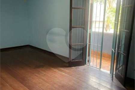 Sobrado à venda com 3 quartos, sendo 1 suíte, em Vila Matilde, São Paulo, SP