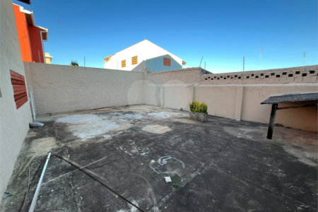 Casa à venda com 3 quartos, sendo 1 suíte, em Jardim Itália, Itapetininga, SP