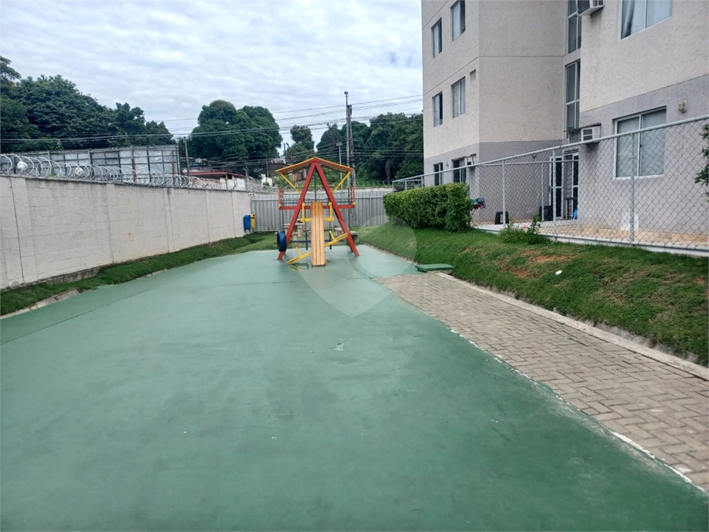 Apartamento à venda com 2 quartos em Santa Cruz, Rio de Janeiro, RJ
