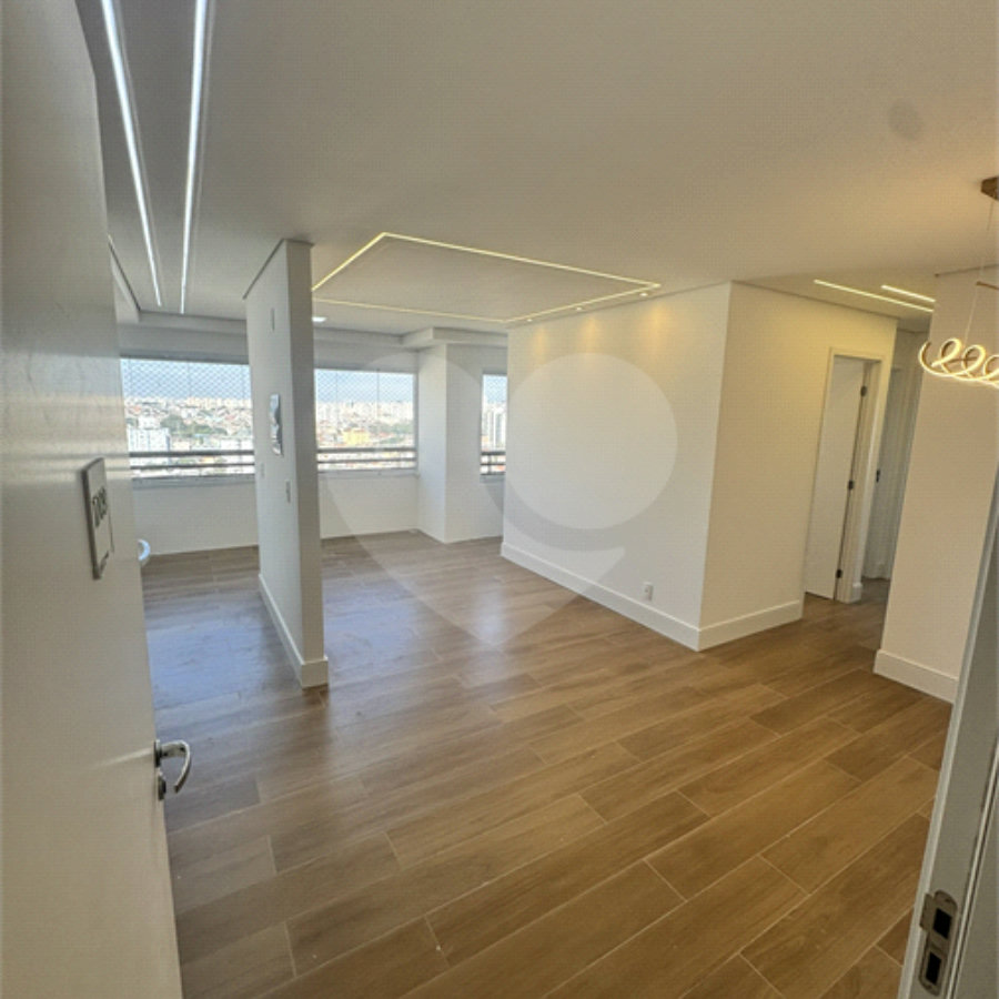 Apartamento à venda com 3 quartos, sendo 1 suíte, em Vila Cruz das Almas, São Paulo, SP