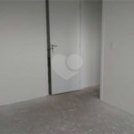 Apartamento à venda com 2 quartos, sendo 1 suíte,  em Vila Paiva, São Paulo, SP