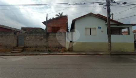 Casa à venda com 2 quartos em Vila Santana, Itapetininga, SP