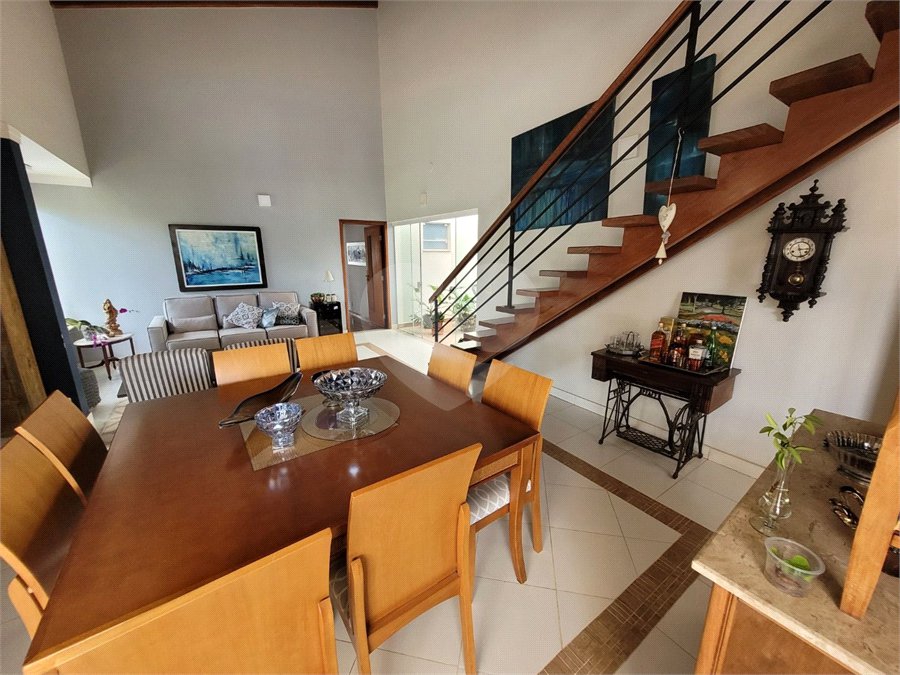 Casa à venda com 3 suítes em Chácara Areal, Indaiatuba, SP